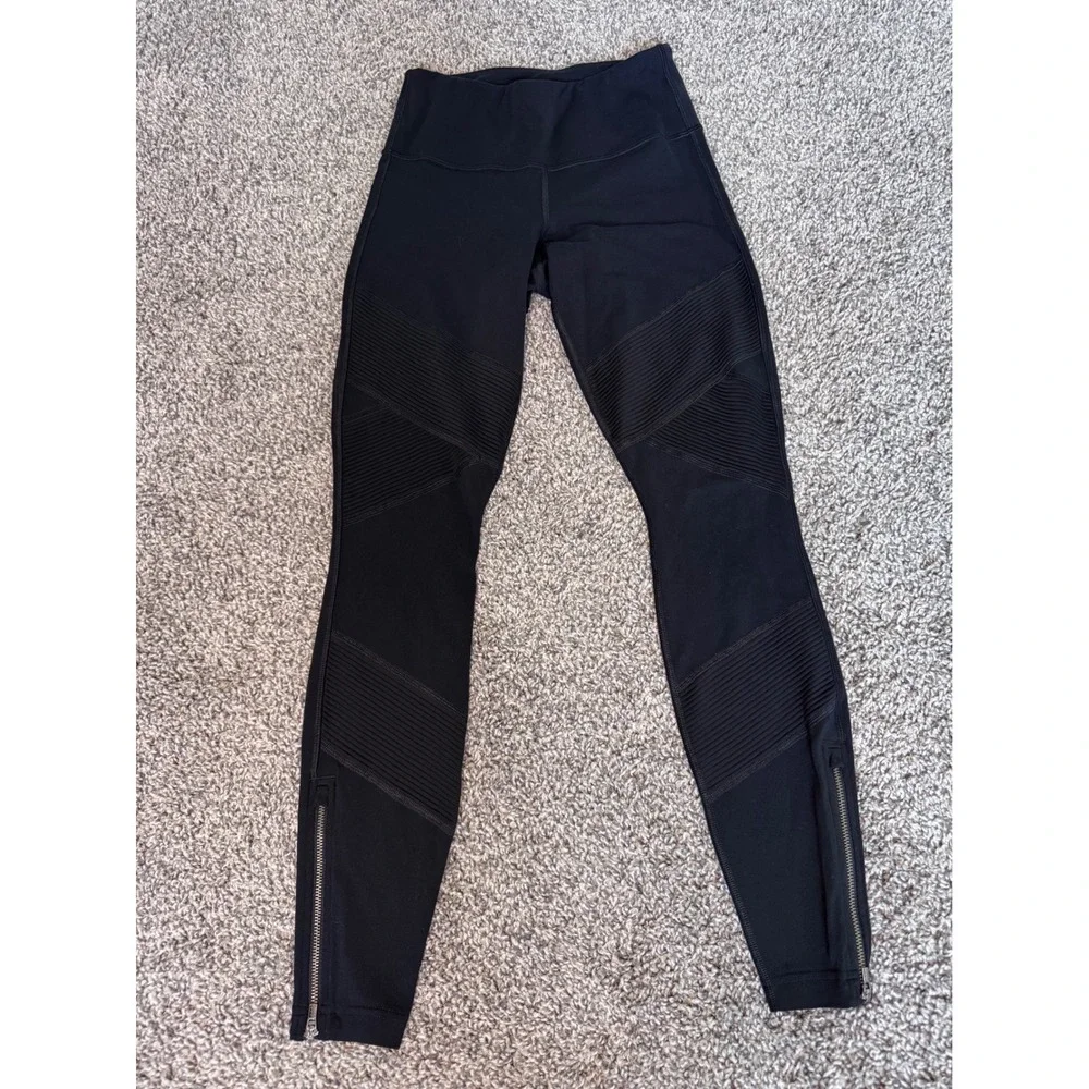 Athleta Textured Moto Ribbing Functional Ankle Zippers Women's XS Black Leggings